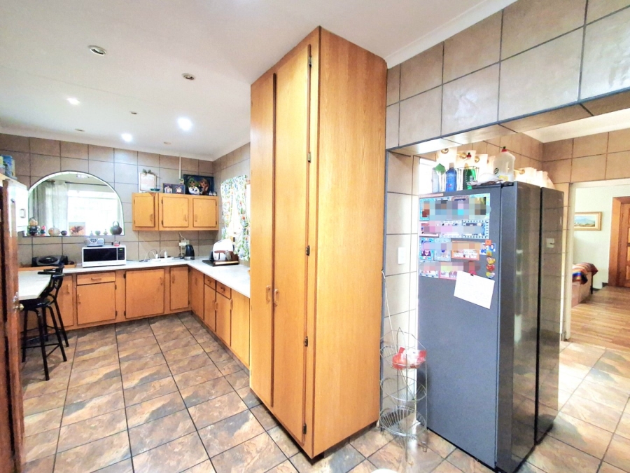 4 Bedroom Property for Sale in Vaalpark Free State